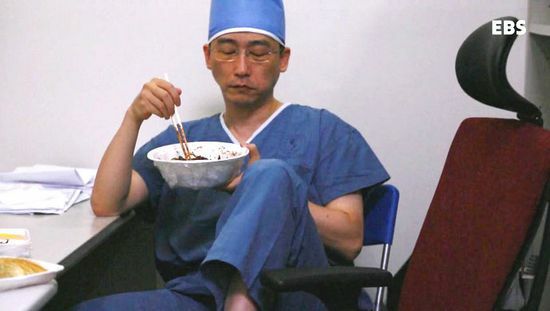 이국종 교수 벌크업 전후 ㄷㄷ 3